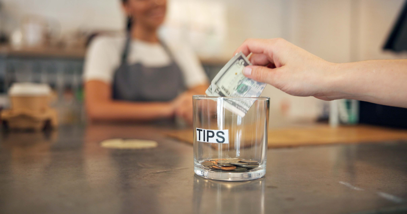 Curaleaf fights ‘class’ status in tip theft suit